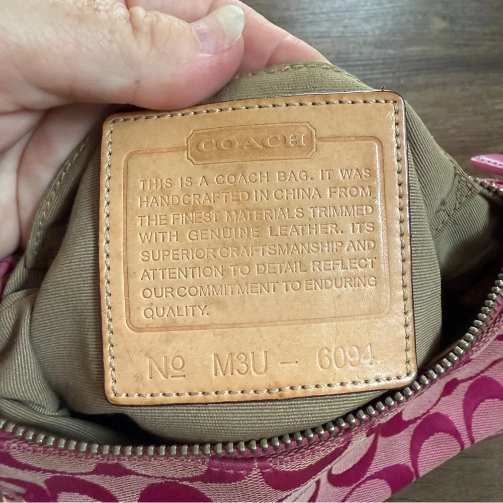 Y2k pink CC small shoulder Coach purse - Picture 8 of 16